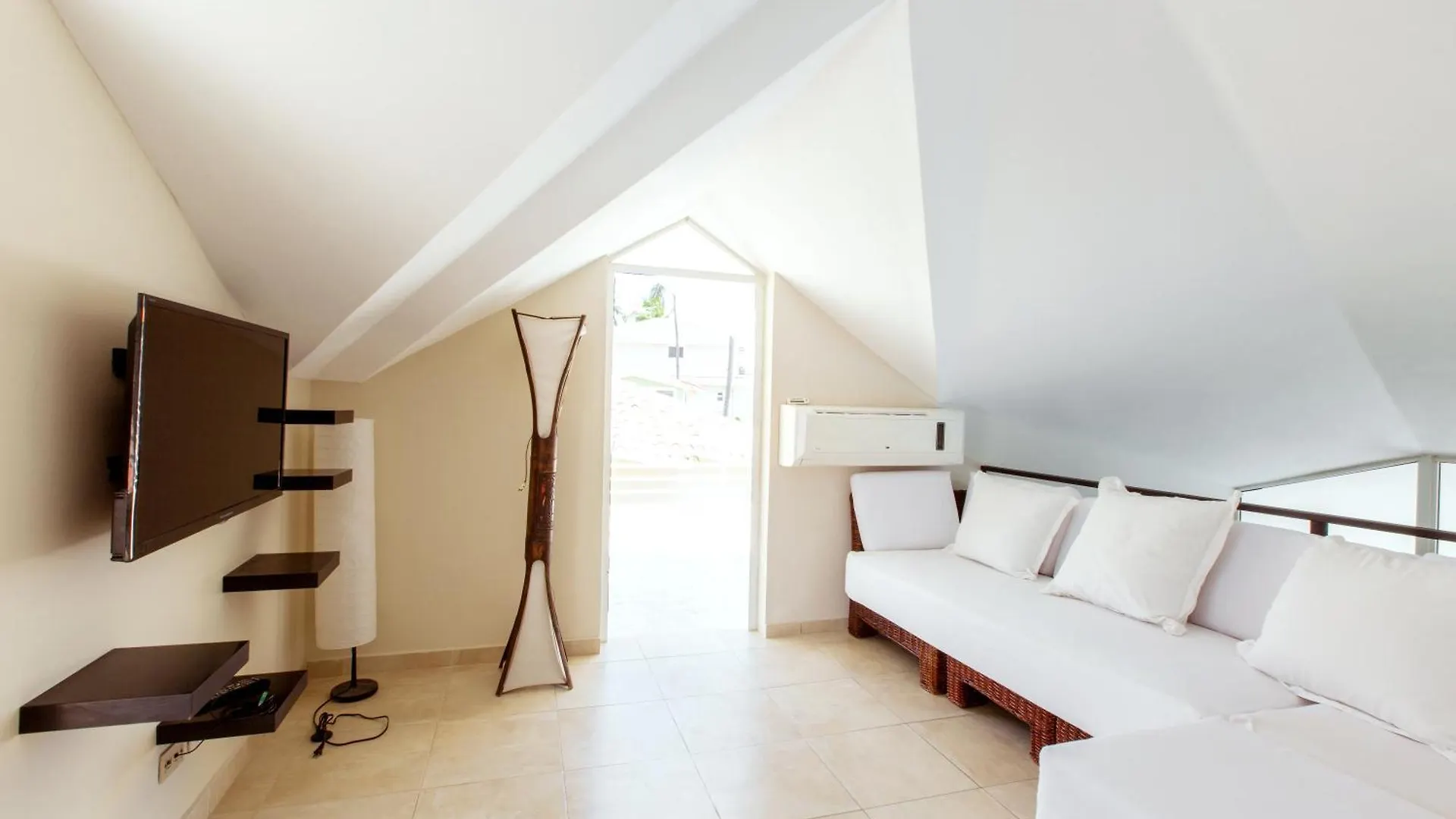 Caribbean Villas Los Corales Beach And Spa Punta Cana 0*,